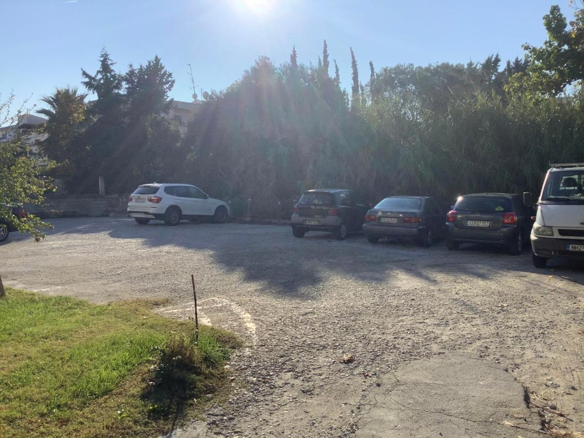 Lovely And Sunny Apartament 300M From Beach!! Peraia  Exterior photo