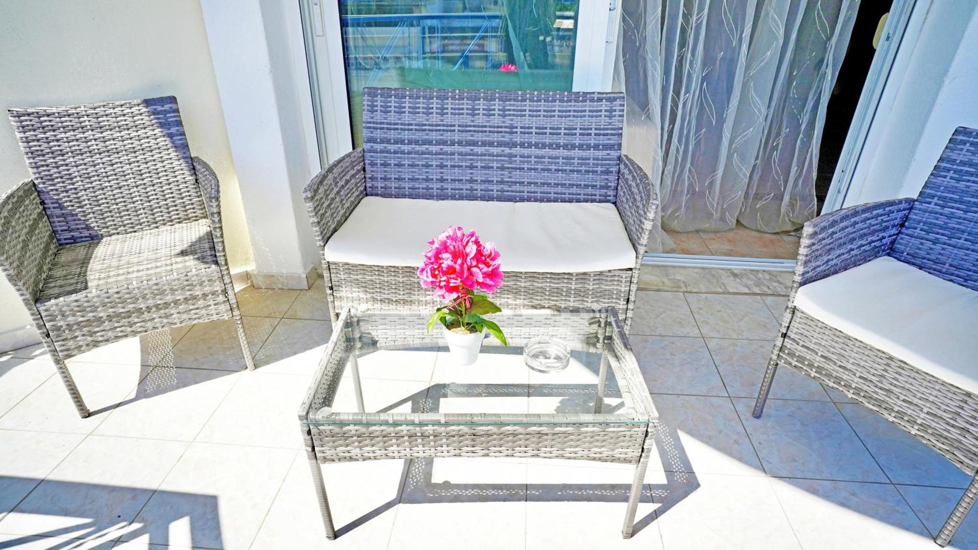 Lovely And Sunny Apartament 300M From Beach!! Peraia  Exterior photo