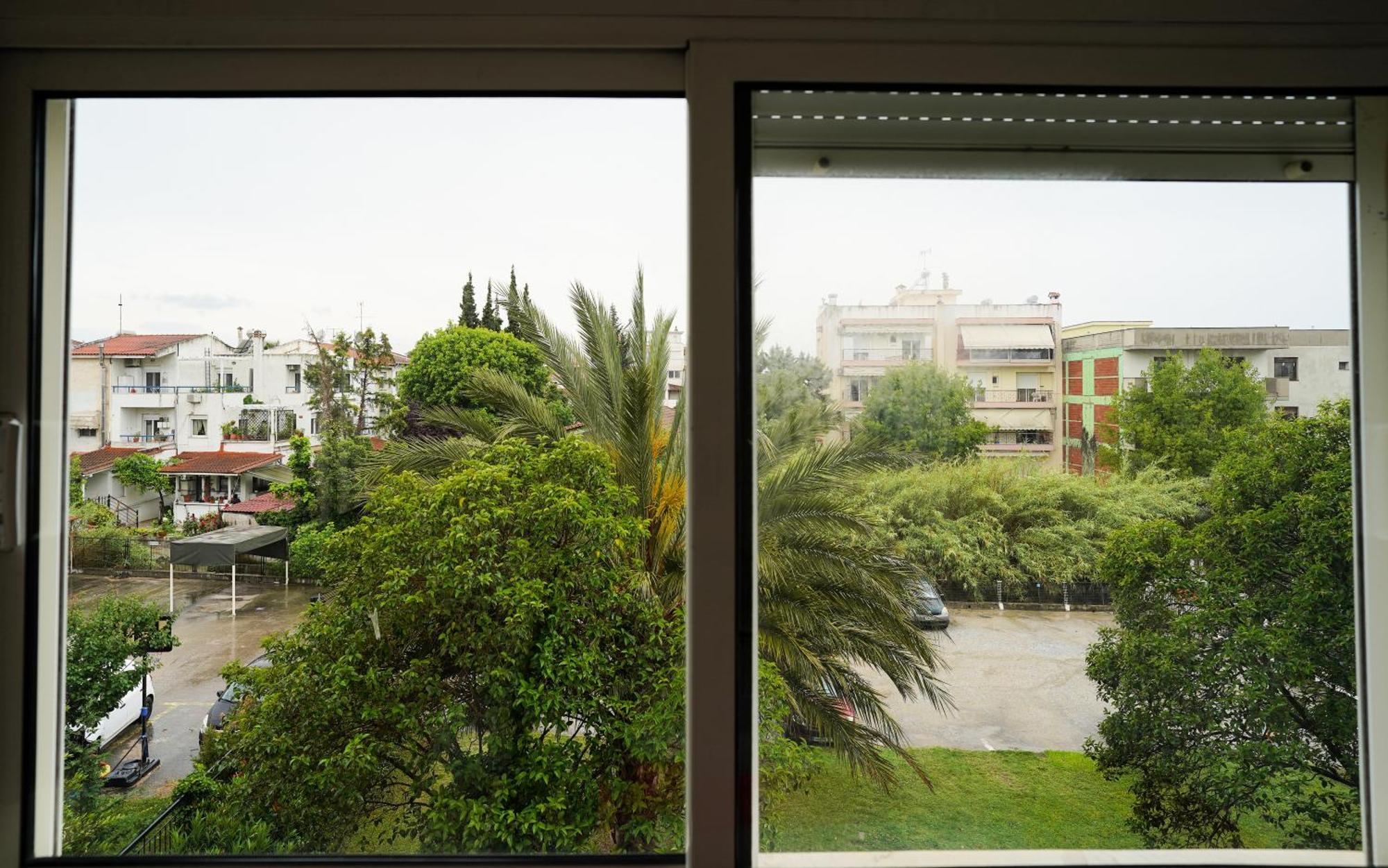 Lovely And Sunny Apartament 300M From Beach!! Peraia  Exterior photo