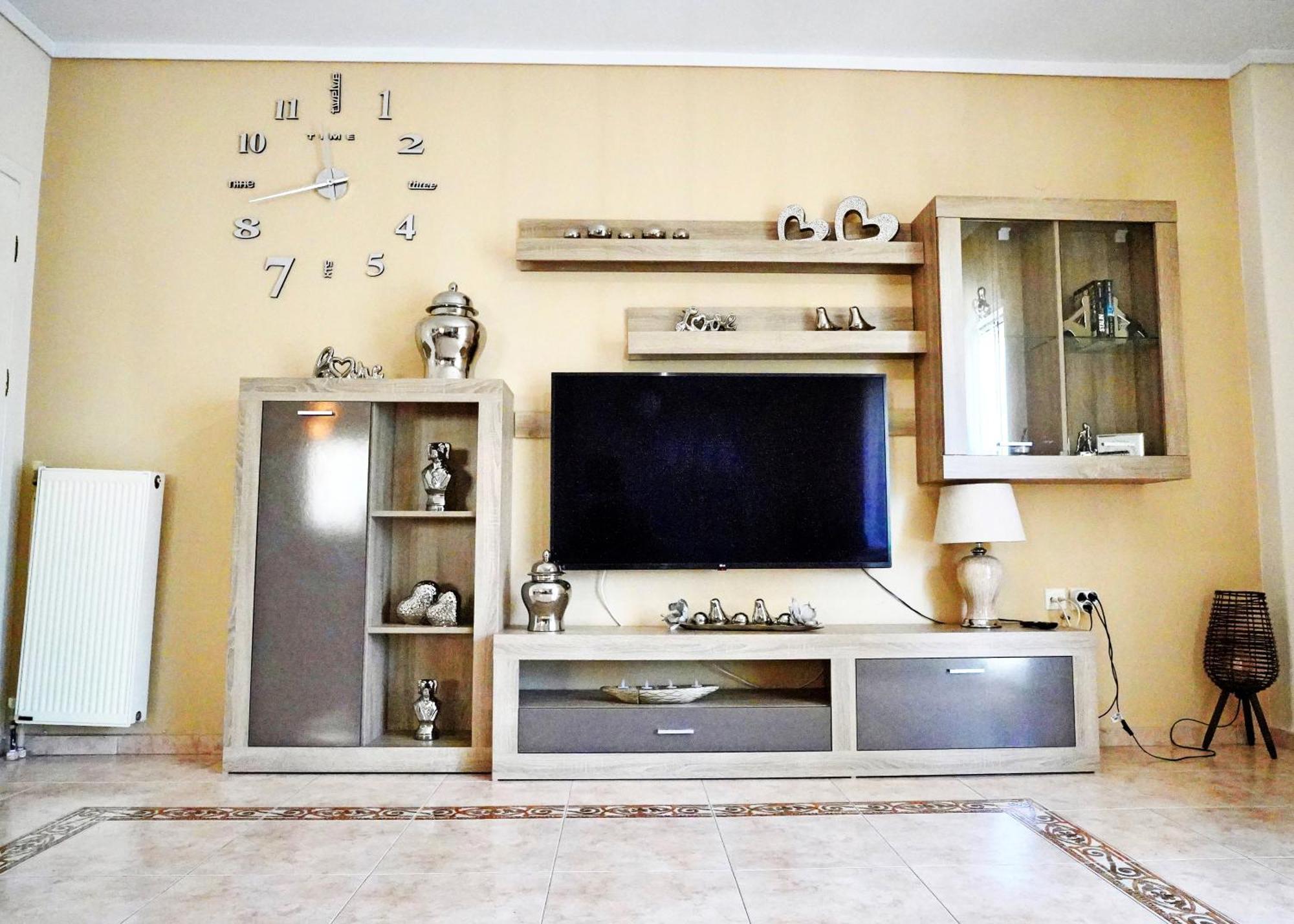 Lovely And Sunny Apartament 300M From Beach!! Peraia  Exterior photo